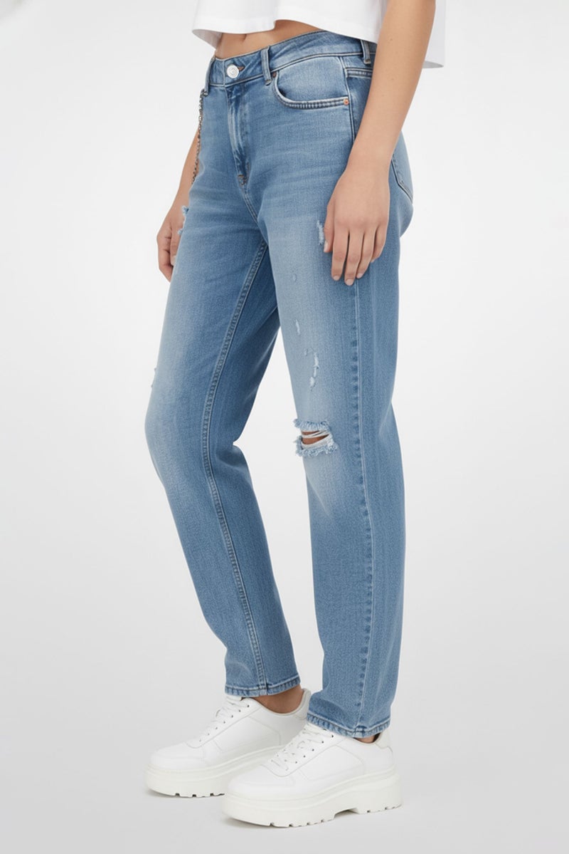 Replay Women Tapered Fit Washed Stretchable Jeans, Light Blue - Image 3